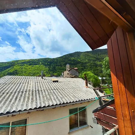 Sobremonte Vistas Al Rio Gallego *