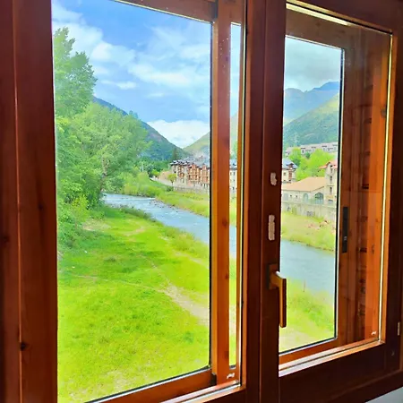 Sobremonte: Vistas Al Rio Gallego