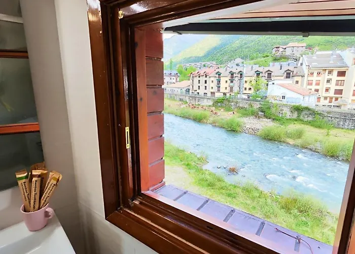 Sobremonte Vistas Al Rio Gallego