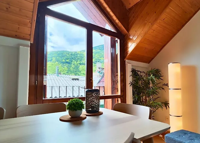 Sobremonte Vistas Al Rio Gallego Apartamento *