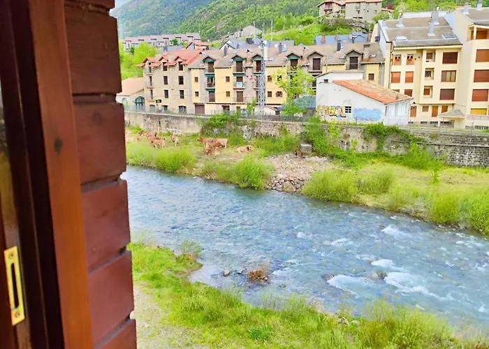 Sobremonte Vistas Al Rio Gallego Apartamento Biescas (Aragon)